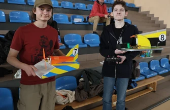 Szybcy wściekli i... na poduszce powietrznej. Zawody w Piotrkowie