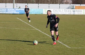 Emocjonująca końcówka w meczu Polonia Piotrków RKS Radomsko