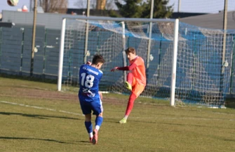 Emocjonująca końcówka w meczu Polonia Piotrków RKS Radomsko