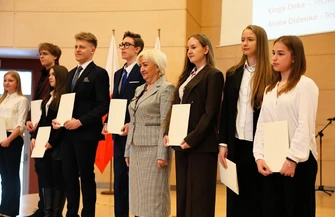 Stypendia Prezesa Rady Ministrów i MEN dla uczniów z Piotrkowa i regionu