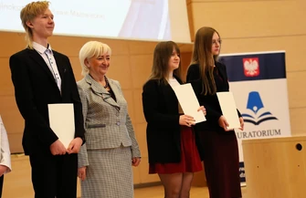 Stypendia Prezesa Rady Ministrów i MEN dla uczniów z Piotrkowa i regionu