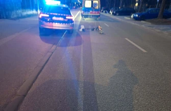Groźny wypadek na Broniewskiego w Piotrkowie Trybunalskim. Dwie 14-latki jechały hulajnogą bez kasków przestraszyły się i upadły