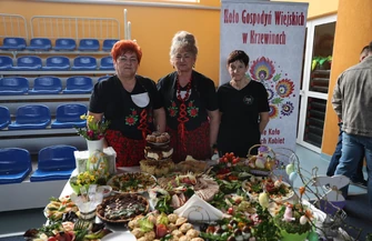 Pięknie przystrojone stoły i wielkanocne tradycje w Witowie. WielkaMoc sulejowskich smaków w gminie Sulejów