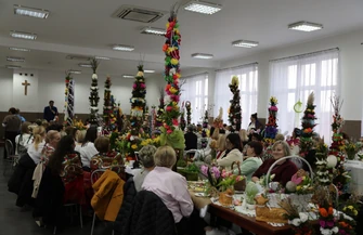Wielkanocna rywalizacja w gminie Wola Krzysztoporska palmy jak dzieła sztuki