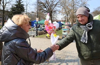 Piotrkowianie na Festynie Wielkanocnym Na Jaju. Pogoda dopisała atrakcji nie brakuje