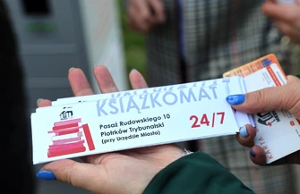 Piotrków otwiera drzwi do czytania dzięki książkomatom