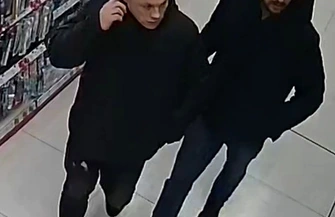 Kradli w Piotrkowie i Sulejowie. Czy rozpoznajesz tych mężczyzn