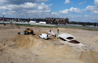 Pomnik w Polichnie zburzony. Co stanie się z jego fragmentami