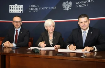 Milion złotych dla gminy Kamieńsk na drogę