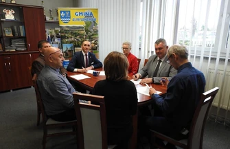 Gmina Aleksandrów podpisała umowę na przebudowę drogi wewnętrznej w Kalinkowie