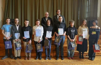 Licealiści nagrodzeni za sukcesy w olimpiadach