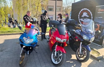 Automobil Klub Piotrkowski WORD oraz MOK w Piotrkowie zaprosili w sobotę wszystkich pasjonatów motoryzacji na oficjalne rozpoczęcie sezonu motocyklowego.