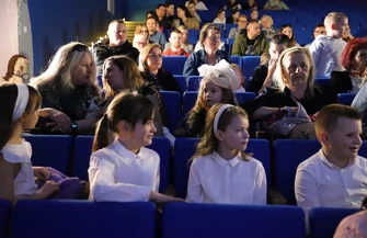 Młodzi artyści śpiewali polskie piosenki