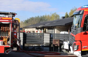 Ogień strawił garaż przy Zalesickiej - duże straty