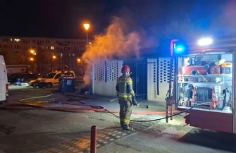 Pożar wiaty śmietnikowej na osiedlu przy ul. Wysokiej