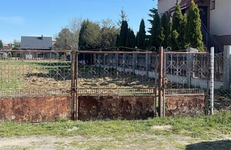 Smród nie do wytrzymania w środku miasta. Mieszkańcy walczą od lat