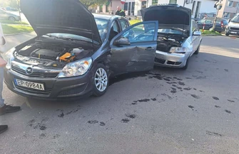 Kolizja na skrzyżowaniu Daniłowskiego i Szkolnej. Sprawcą 19-letni kierowca Audi