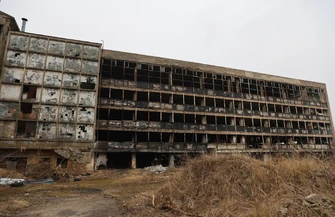 Przemysłowy kolos w ruinie. Huta „Kara” niszczeje na oczach mieszkańców [Zdjęcia]