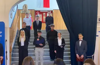Ostatni dzwonek dla maturzystów Powiatu Piotrkowskiego