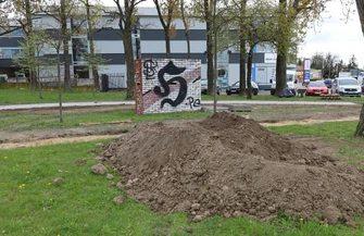 Skwer przy rondzie Sulejowskim doczekał się zmian. Ruszył remont