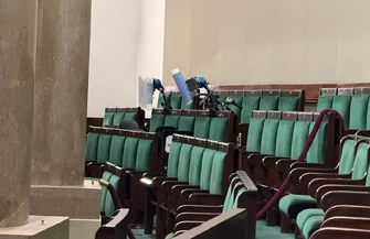 Nauka to nie tylko teoria. Młodzież z ZSP nr 2 zajrzała do Sejmu