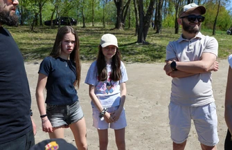 Majówka nad Bugajem z Radą Osiedla Wierzeje. Dmuchańce ognisko kajaki i atrakcje dla całych rodzin