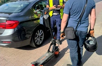 Piotrkowscy policjanci kontrolują użytkowników hulajnóg elektrycznych