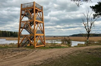 Nowe szlaki, kładki i wieża widokowa. Sulejów inwestuje miliony w rozwój turystyki nad Zalewem Sulejowskim