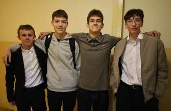 Uczniowie z SP 16 po matematyce. W tym roku na warsztat trafiły ostrosłupy.