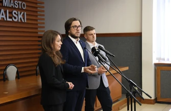Wielka inwestycja przy basenach w Piotrkowie. Będzie lodowisko i nowa hala