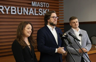 Wielka inwestycja przy basenach w Piotrkowie. Będzie lodowisko i nowa hala