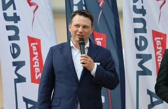 Mentzen w Piotrkowie Trybunalskim. Mieszkańcy pytali o Ukrainę NFZ i kolej do Bełchatowa