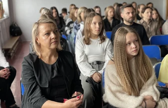 Powiatowy konkurs językowo-plastyczny rozstrzygnięty. Uczniowie zachwycili kaligramami