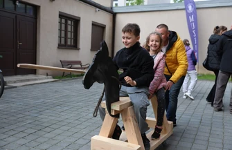 Noc Muzeów 2026 w Piotrkowie Trybunalskim. Mieszkańcy odwiedzali muzeum do późnych godzin