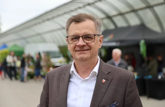 Kiermasz Rolno-Ogrodniczy w Moszczenicy 2025. Rośliny KGW i regionalne potrawy podczas drugiej edycji