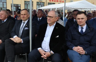 Dni Grabicy 2026. Zenek Martyniuk przyciągnął tłumy mimo deszczowej pogody