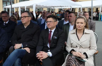 Dni Grabicy 2026. Zenek Martyniuk przyciągnął tłumy mimo deszczowej pogody