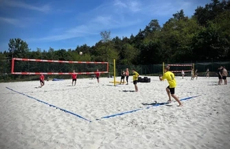 Sportowa majówka w Powiecie Piotrkowskim Młodzi mistrzowie w blasku słońca i medali
