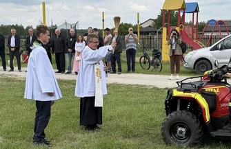 Nowy sprzęt dla OSP Lubień. Strażacy otrzymali quada i wyposażenie ratownicze