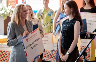 Mieszkanki Piotrkowa i Moszczenicy ze stypendiami artystycznymi Marszałka