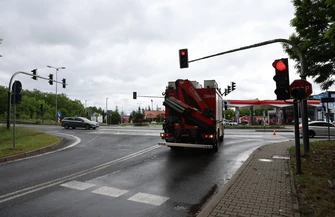 Na ulicy Sulejowskiej w Piotrkowie doszło do kolizji w której udział wzięły samochód osobowy i dostawczy