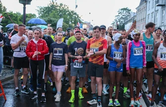 10. Nocny Półmaraton Piotrkowski ulicami miasta. Ponad 800 uczestników na starcie edycji 2026. Kto okazał się najlepszy