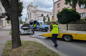 Kolizja w Piotrkowie Trybunalskim. Zderzenie na skrzyżowaniu Zamkowej i Jerozolimskiej