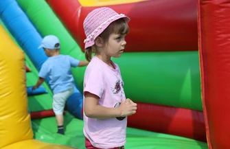 Dzień Sąsiada w Szydłowie przyciągnął tłumy. Sport zabawa i integracja