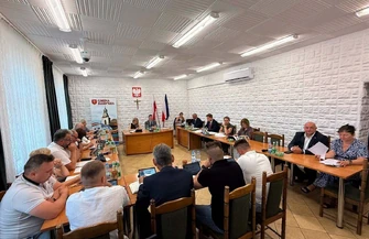 Wotum zaufania i absolutorium dla burmistrza Rozprzy. Radni zdecydowali także o nowych inwestycjach