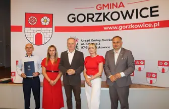 Ponad 304 tys. zł dla Gminy Gorzkowice z programu Łódzkie dla wsi. Podpisano umowy