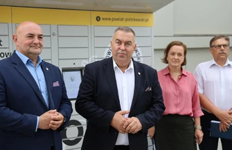 Powiat Piotrkowski uruchomił urzędomaty. Odbiór dokumentów po godzinach pracy urzędu i w weekend