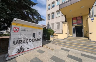 Powiat Piotrkowski uruchomił urzędomaty. Odbiór dokumentów po godzinach pracy urzędu i w weekend