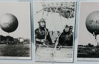 Historyczne zdjęcia i balonowe kosze przed Mediateką. Lotnicza wystawa towarzyszy Fly Fest
