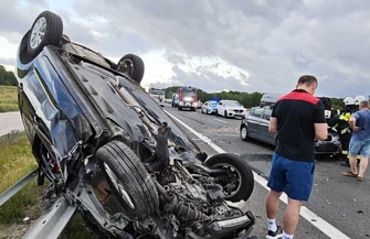 Zderzenie czterech samochodów na S8 pod Piotrkowem